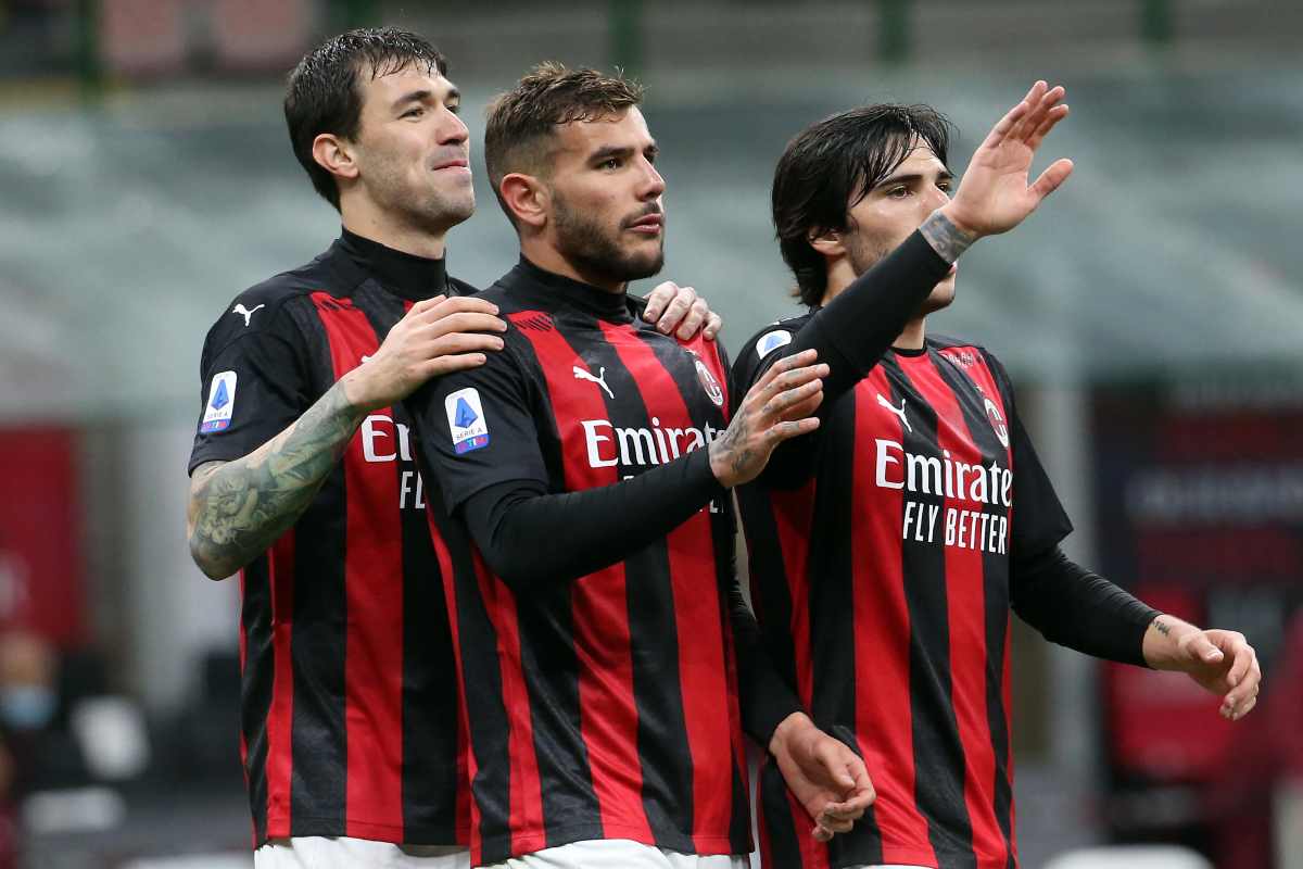 Alessio Romagnoli, Theo Hernandez e Sandro Tonali in una vecchia foto al Milan