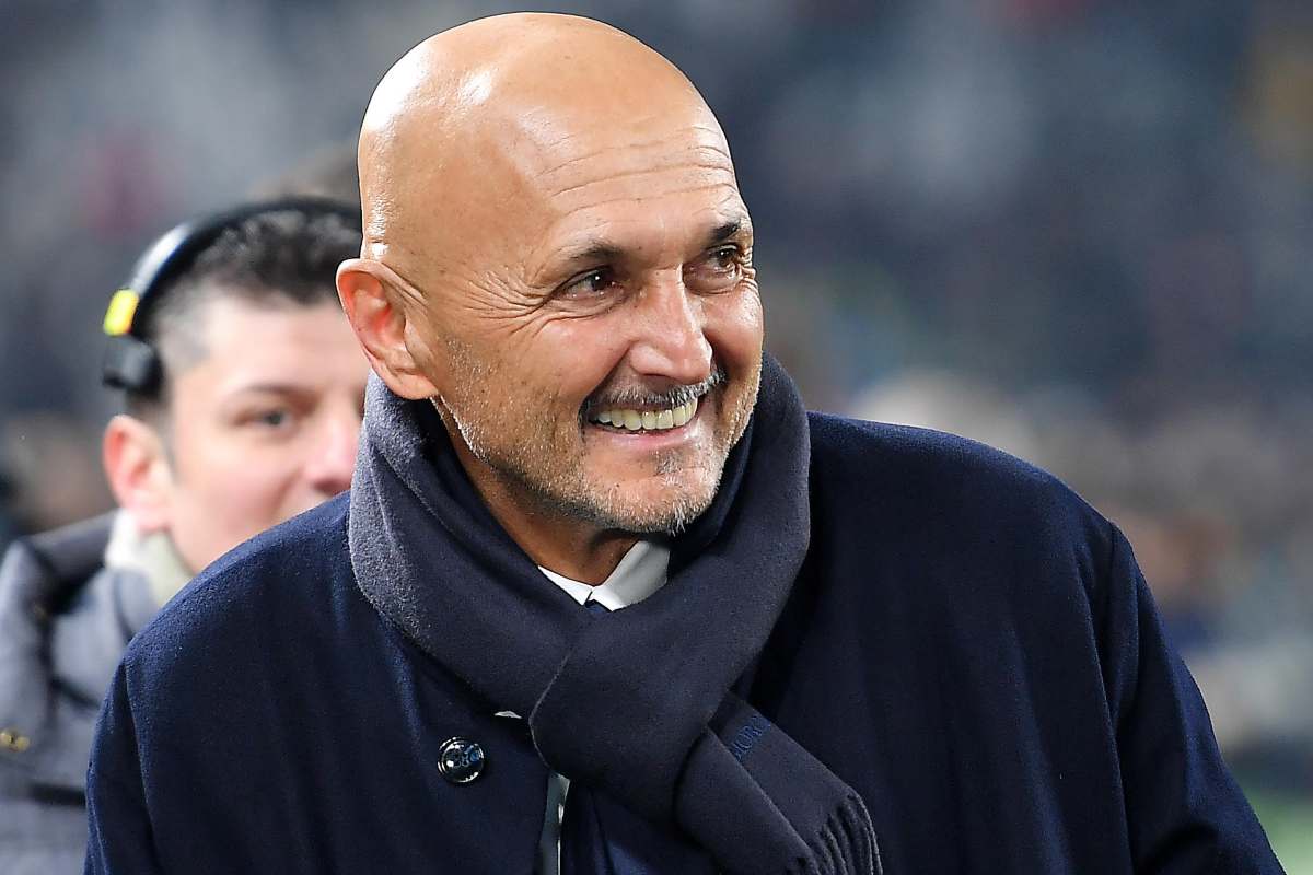 Spalletti sorride durante Benfica - Juventus