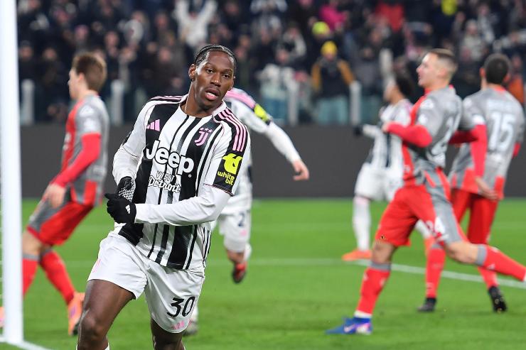 Jonathan David, attaccante della Juventus, esulta dopo la rete realizzata contro la Cremonese