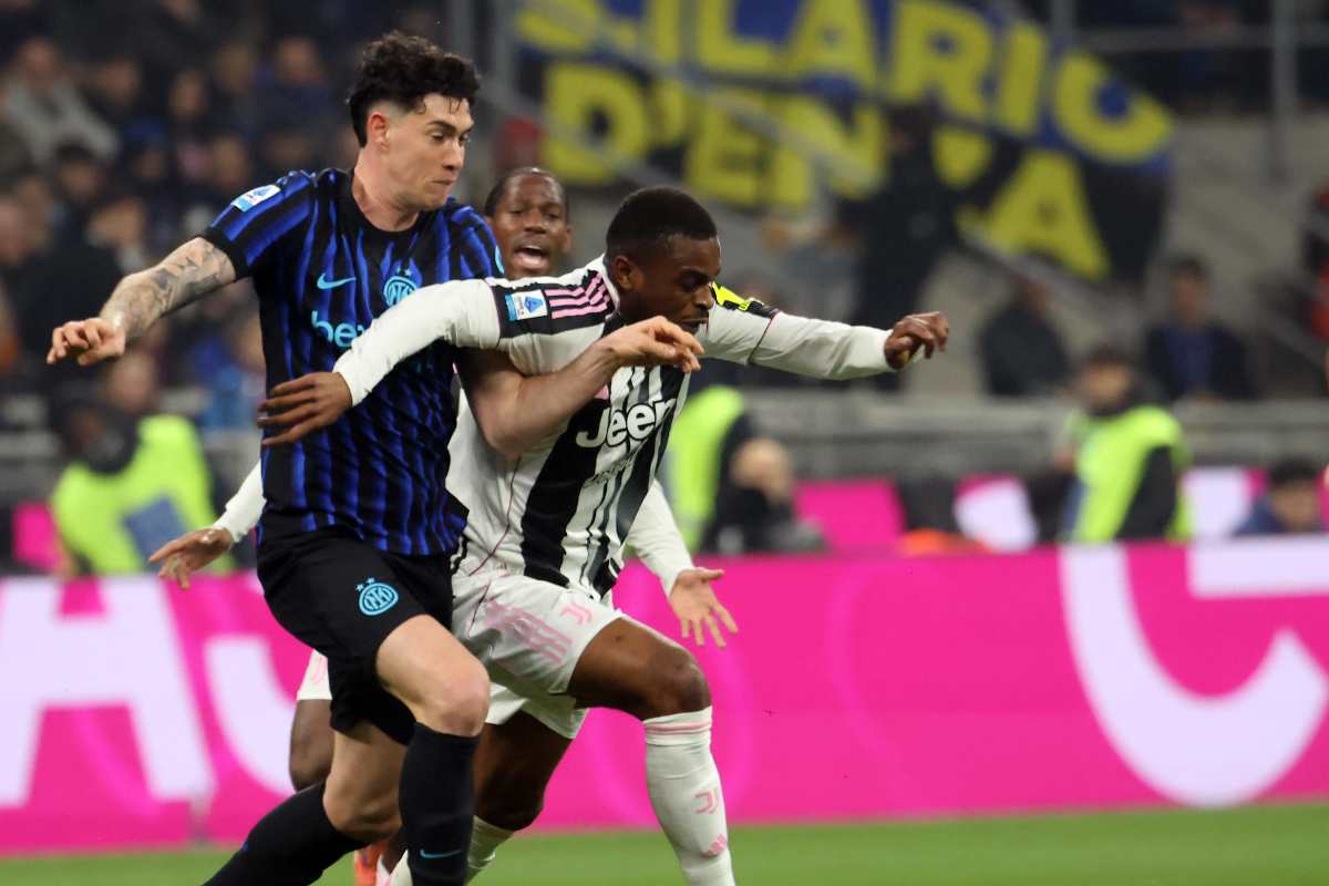 Kalulu e Bastoni durante Inter Juventus a San siro