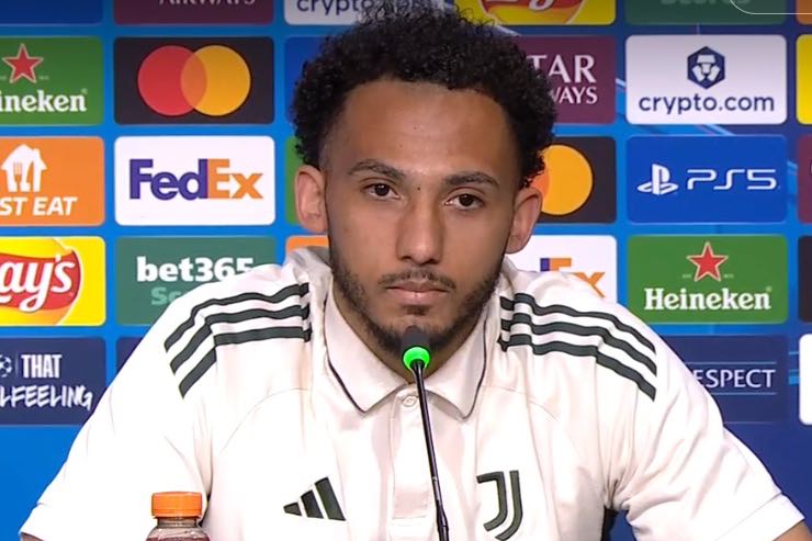 Kelly in conferenza stampa.