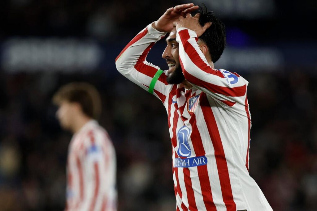 Nico Gonzalez, attaccante dell'Atletico Madrid, nel corso del match contro il Levante