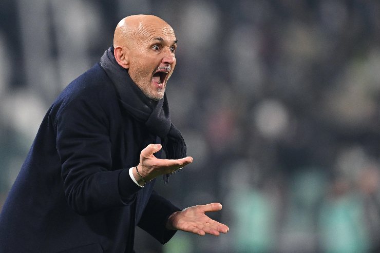 Spalletti in panchina con la Juventus durante una partita di campionato