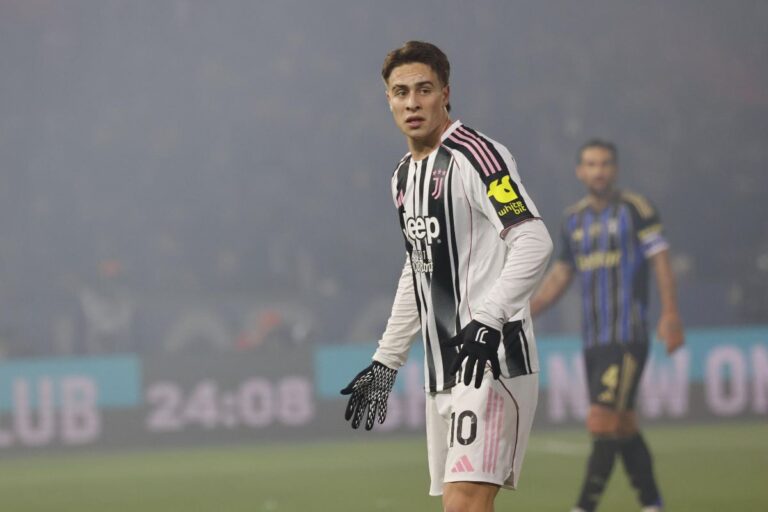 Yildiz in campo conmla Juventus