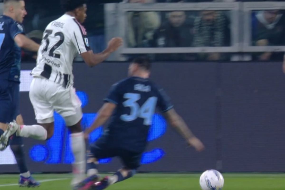 Contatto tra Gila e Cabal in Juve Lazio