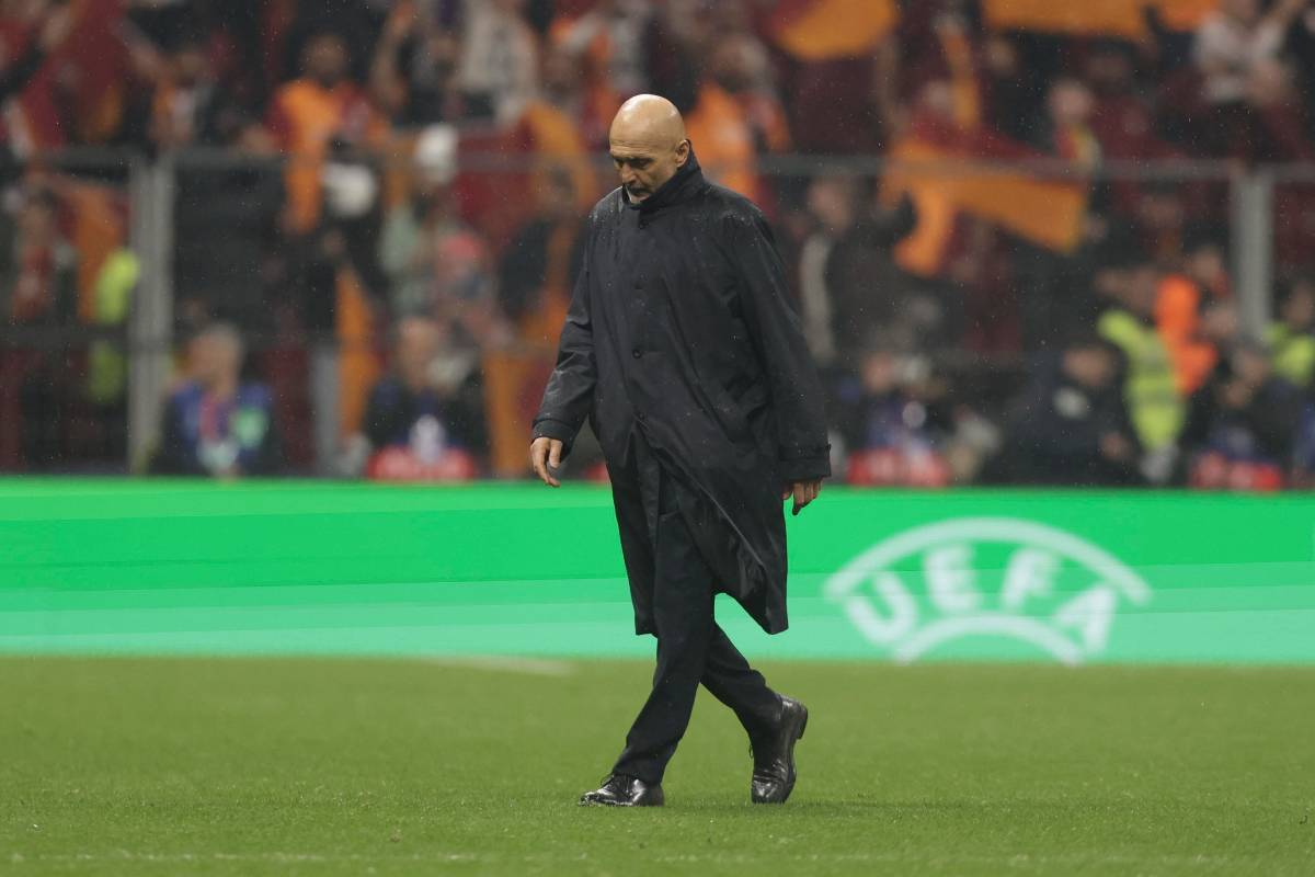 Spalletti abbandona il campo a testa bassa dopo la sconfitta della Juventus contro il Galatasaray