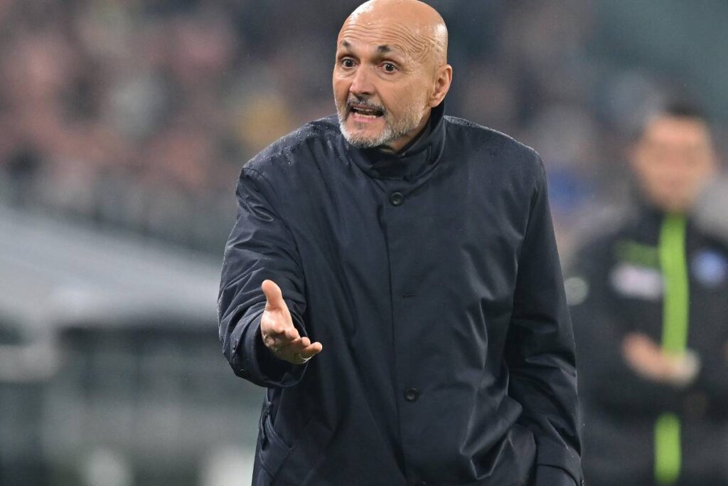 Spalletti a bordocampo a guidare la Juve in campionato.