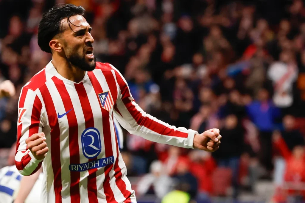 Nico Gonzalez con la maglia dell'Atletico Madrid
