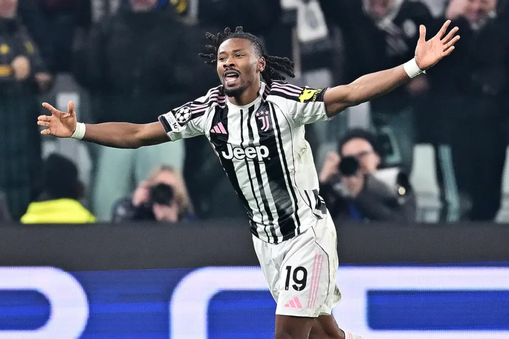 Khephren Thuram esulta dopo un gol