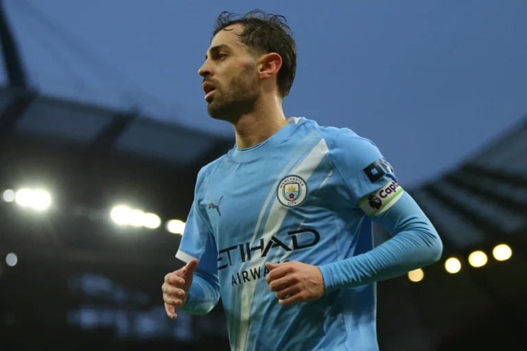 Bernardo Silva in campo con la maglia del Manchester City