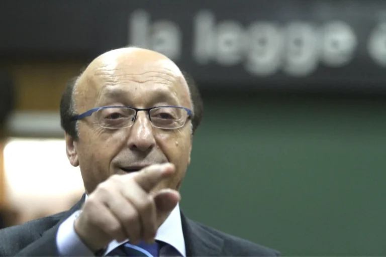 Dirigente Juventus in ambito calcistico, rappresentazione del settore dirigenziale bianconero