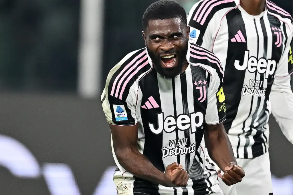 Jeremie Boga esulta dopo un gol