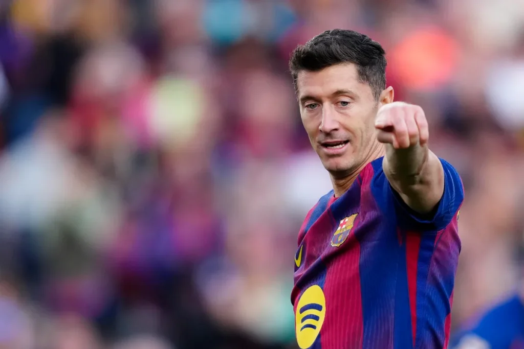 Lewandowski al Barcelona, alternativa discussa per l'attacco della Juventus