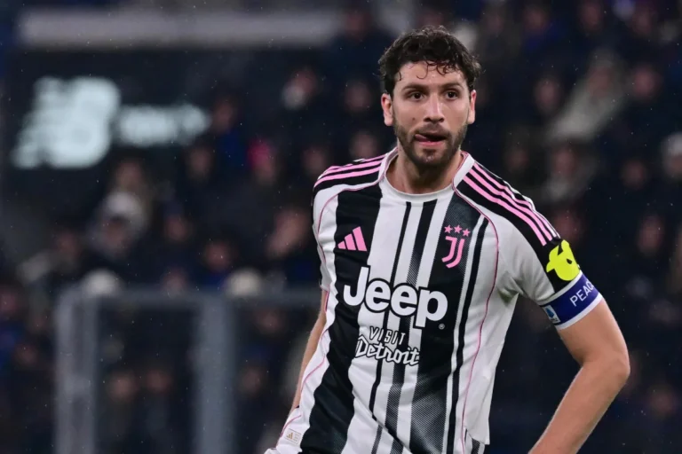 Locatelli in partita con la Juve