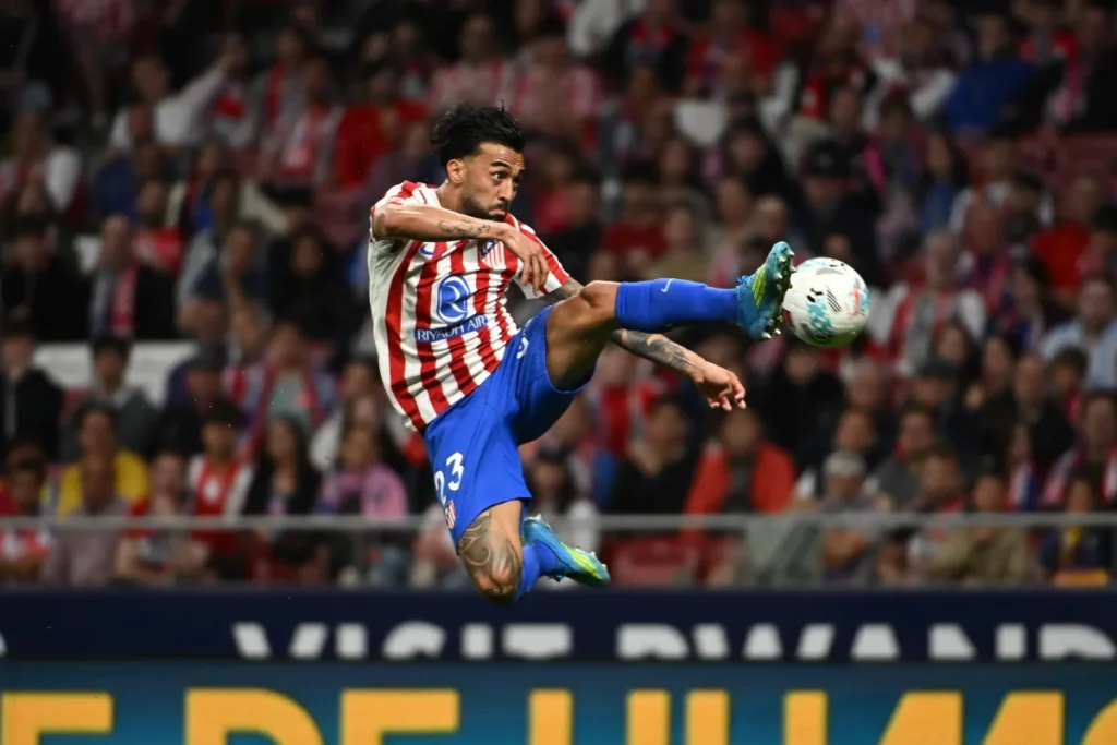 Nico Gonzalez, attaccante dell'Atletico Madrid, nel corso del match contro l'Athletic Bilbao