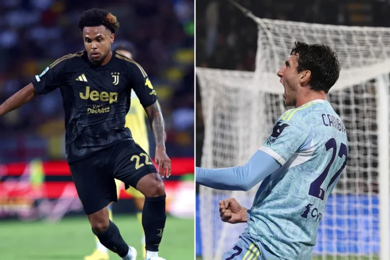 Weston McKennie numero 22 della Juventus in azione durante una partita; a destra Cambiaso esulta dopo un goal
