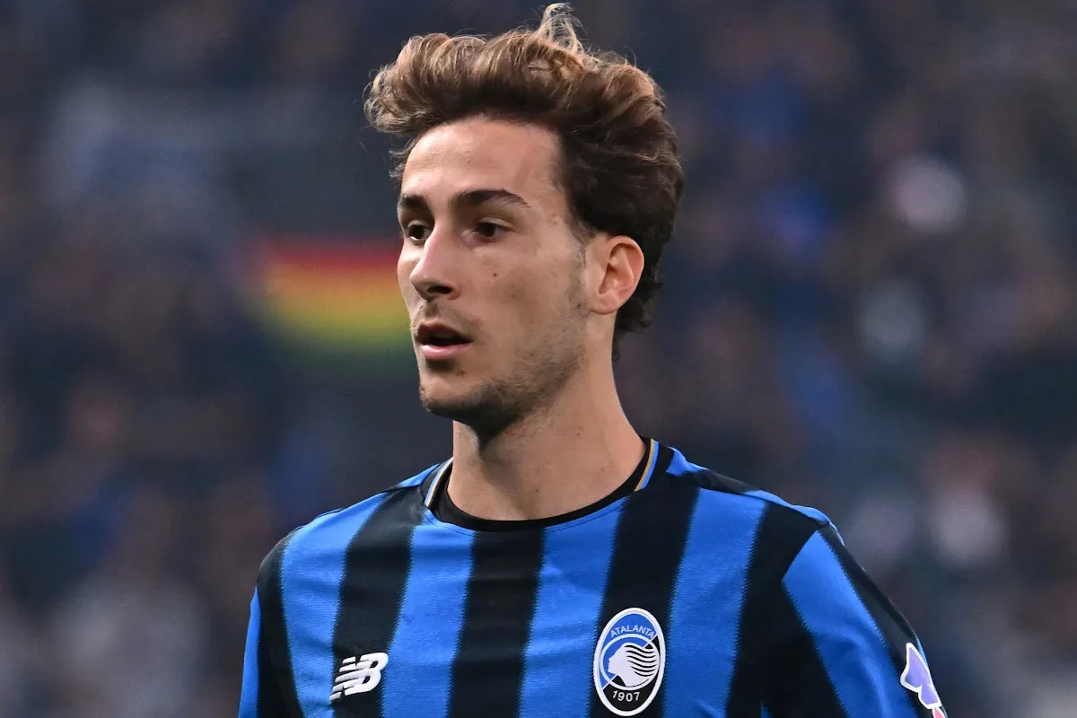Bernasconi con la maglia dell'Atalanta durante una partita di Serie A